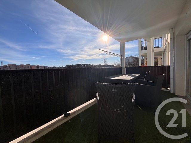 Appartement T2 &agrave; louer - 2 pi&egrave;ces - 36,90 m2 - Marseille - 13013 - PROVENCE-ALPES-COTE-D-AZUR