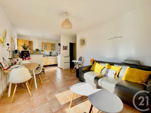 Maison &agrave; louer - 2 pi&egrave;ces - 39,63 m2 - Marseille - 13013 - PROVENCE-ALPES-COTE-D-AZUR