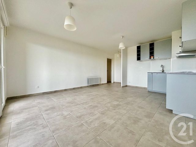Appartement &agrave; louer - 3 pi&egrave;ces - 63,18 m2 - Marseille - 13014 - PROVENCE-ALPES-COTE-D-AZUR