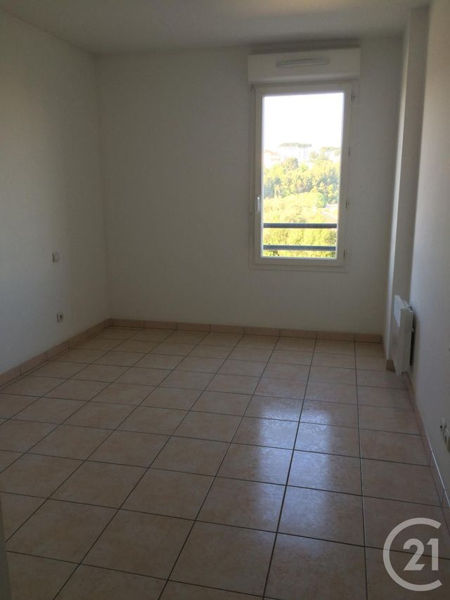 Appartement F2 &agrave; louer - 2 pi&egrave;ces - 42 m2 - Marseille - 13013 - PROVENCE-ALPES-COTE-D-AZUR