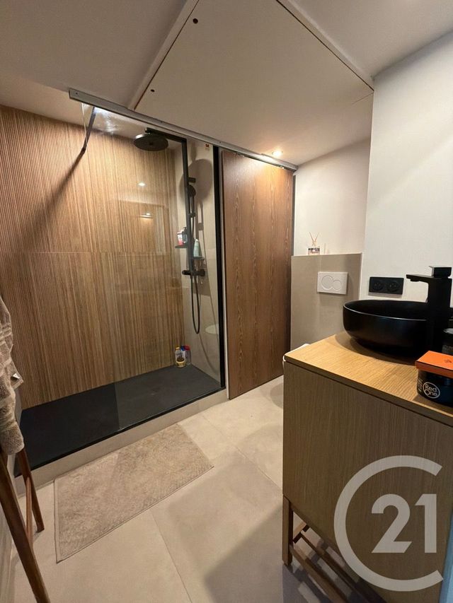 Appartement T2 &agrave; louer - 2 pi&egrave;ces - 33,33 m2 - Marseille - 13008 - PROVENCE-ALPES-COTE-D-AZUR