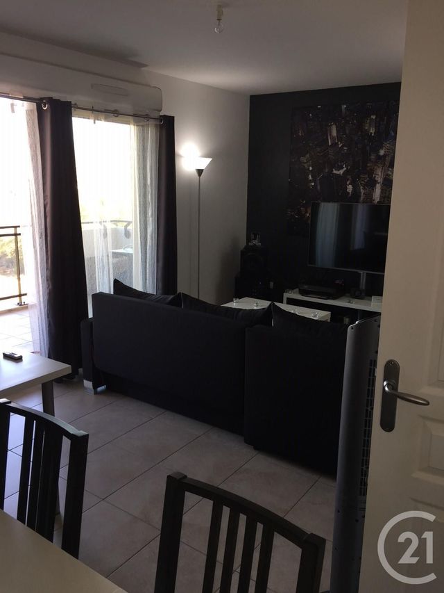 Appartement F1 &agrave; louer - 1 pi&egrave;ce - 30,20 m2 - Marseille - 13013 - PROVENCE-ALPES-COTE-D-AZUR