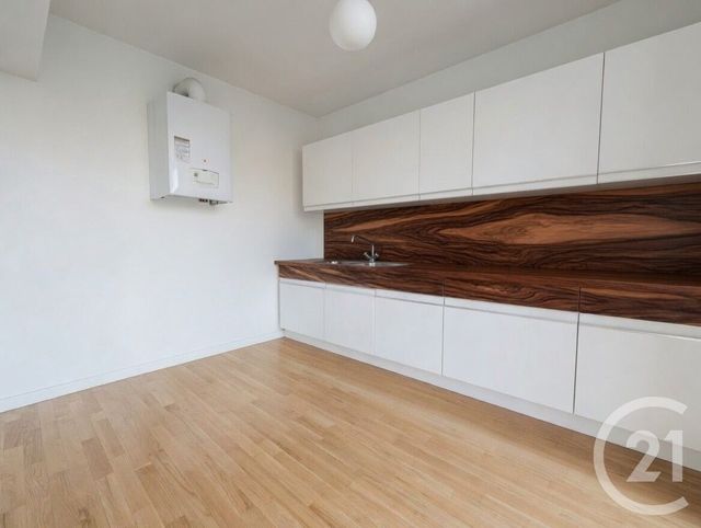 Appartement T2 &agrave; louer - 2 pi&egrave;ces - 42,44 m2 - Marseille - 13013 - PROVENCE-ALPES-COTE-D-AZUR