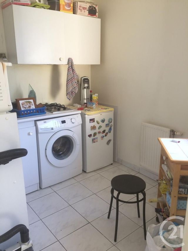 Appartement T1 &agrave; louer - 1 pi&egrave;ce - 25,01 m2 - Marseille - 13013 - PROVENCE-ALPES-COTE-D-AZUR