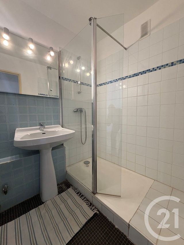 Appartement &agrave; louer - 2 pi&egrave;ces - 58,32 m2 - Marseille - 13013 - PROVENCE-ALPES-COTE-D-AZUR