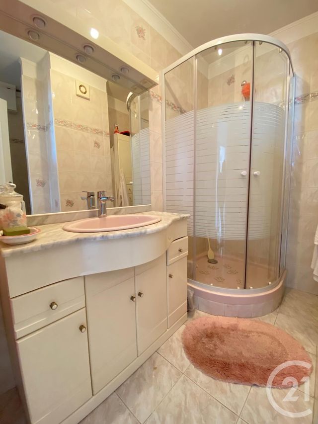 Appartement T3 &agrave; louer - 3 pi&egrave;ces - 55,38 m2 - Marseille - 13008 - PROVENCE-ALPES-COTE-D-AZUR