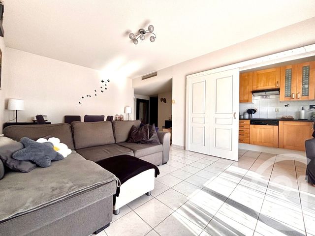 Appartement T3 &agrave; louer - 3 pi&egrave;ces - 71,23 m2 - Marseille - 13013 - PROVENCE-ALPES-COTE-D-AZUR