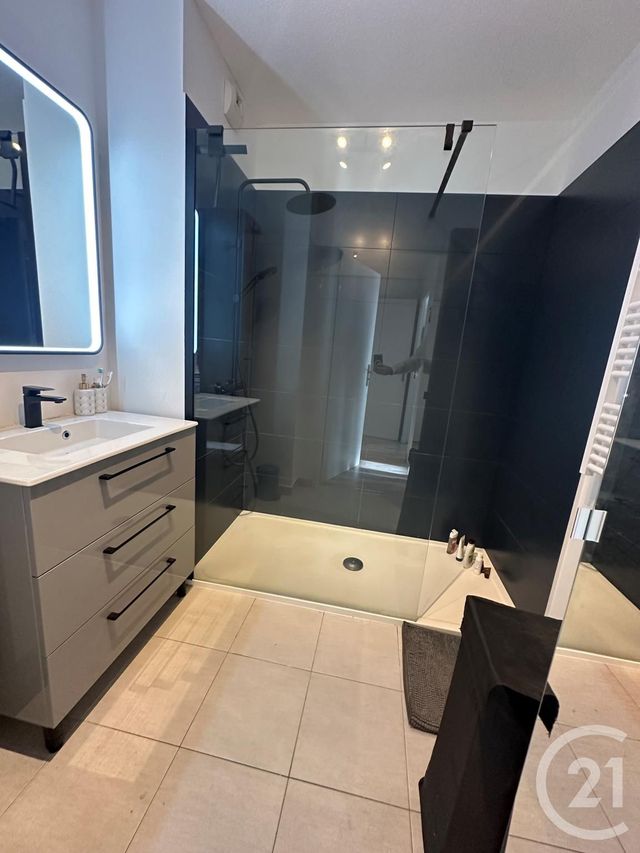 Appartement T2 &agrave; louer - 2 pi&egrave;ces - 45,02 m2 - Marseille - 13010 - PROVENCE-ALPES-COTE-D-AZUR
