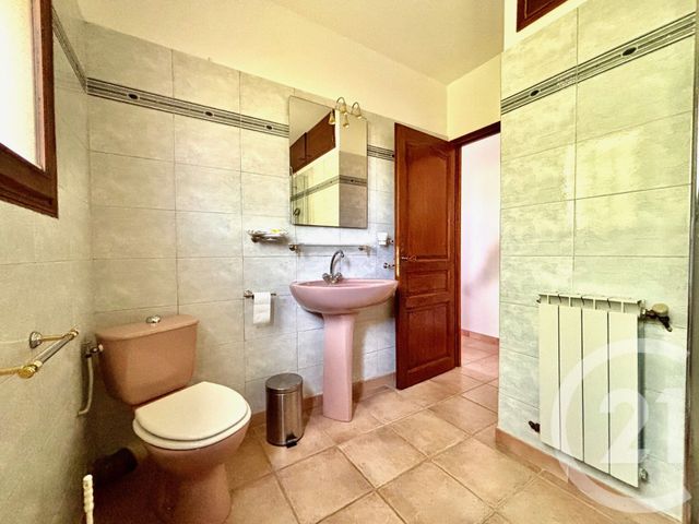 Maison &agrave; louer - 5 pi&egrave;ces - 127,33 m2 - Marseille - 13013 - PROVENCE-ALPES-COTE-D-AZUR