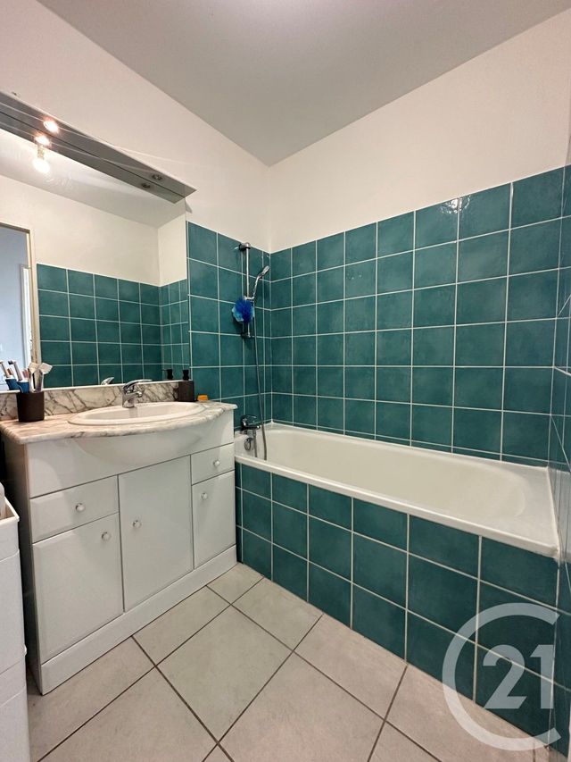 Appartement T2 &agrave; louer - 2 pi&egrave;ces - 39,78 m2 - Marseille - 13013 - PROVENCE-ALPES-COTE-D-AZUR