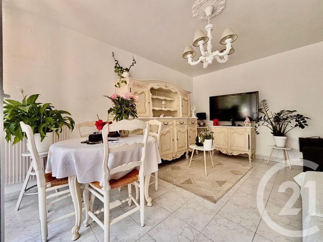 Appartement T2 &agrave; louer - 2 pi&egrave;ces - 39 m2 - Marseille - 13013 - PROVENCE-ALPES-COTE-D-AZUR