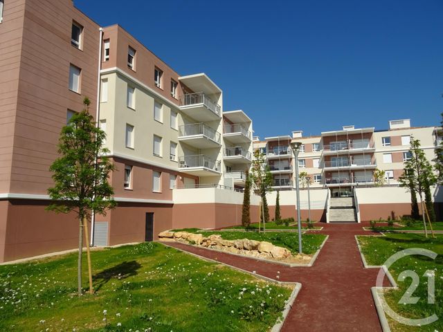 Appartement T3 &agrave; louer - 3 pi&egrave;ces - 57,31 m2 - Marseille - 13013 - PROVENCE-ALPES-COTE-D-AZUR