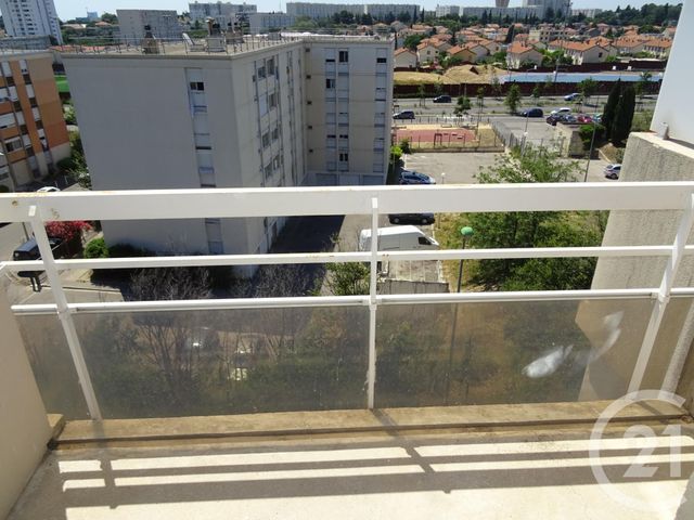 Appartement T2 &agrave; louer - 2 pi&egrave;ces - 29,08 m2 - Marseille - 13013 - PROVENCE-ALPES-COTE-D-AZUR