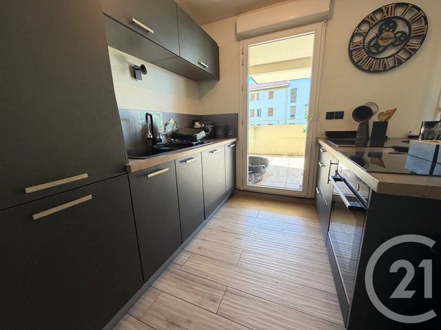 Appartement T3 &agrave; louer - 3 pi&egrave;ces - 55,96 m2 - Marseille - 13014 - PROVENCE-ALPES-COTE-D-AZUR