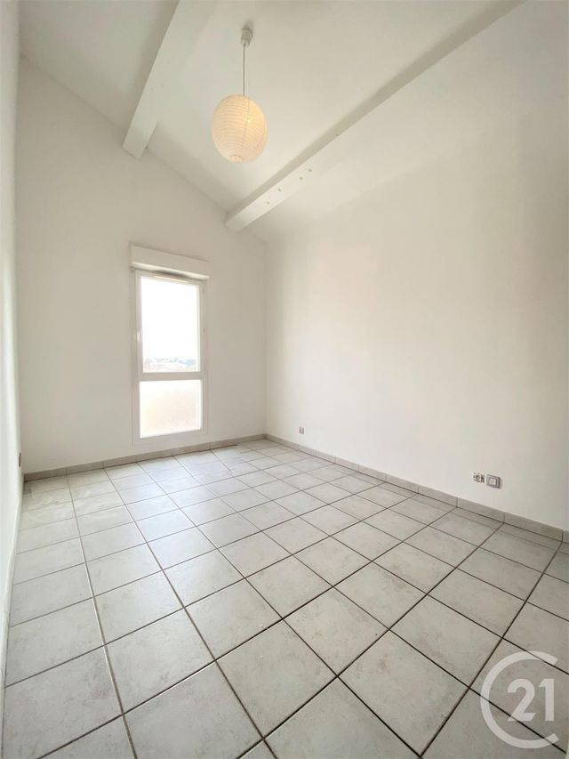 Appartement T3 &agrave; louer - 3 pi&egrave;ces - 79,69 m2 - Marseille - 13013 - PROVENCE-ALPES-COTE-D-AZUR