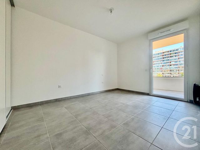 Appartement T2 &agrave; louer - 2 pi&egrave;ces - 37,79 m2 - Marseille - 13009 - PROVENCE-ALPES-COTE-D-AZUR