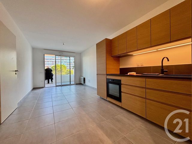 Appartement T2 &agrave; louer - 2 pi&egrave;ces - 37,79 m2 - Marseille - 13009 - PROVENCE-ALPES-COTE-D-AZUR