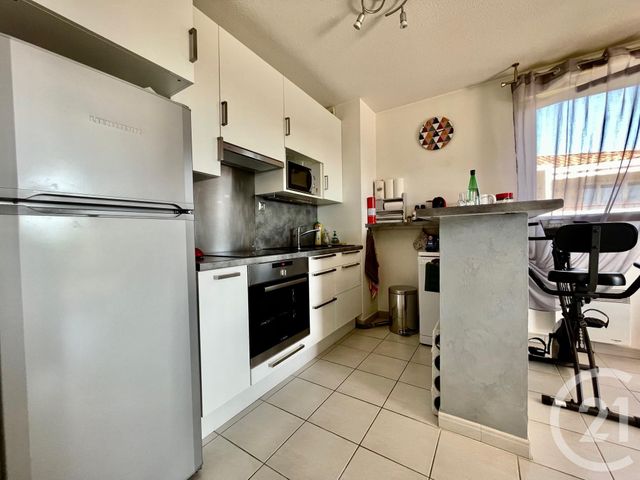 Appartement F2 &agrave; louer - 2 pi&egrave;ces - 41 m2 - Marseille - 13013 - PROVENCE-ALPES-COTE-D-AZUR