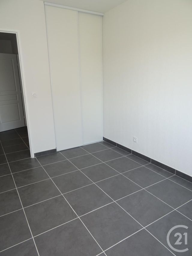 Appartement T3 &agrave; louer - 3 pi&egrave;ces - 57,31 m2 - Marseille - 13013 - PROVENCE-ALPES-COTE-D-AZUR
