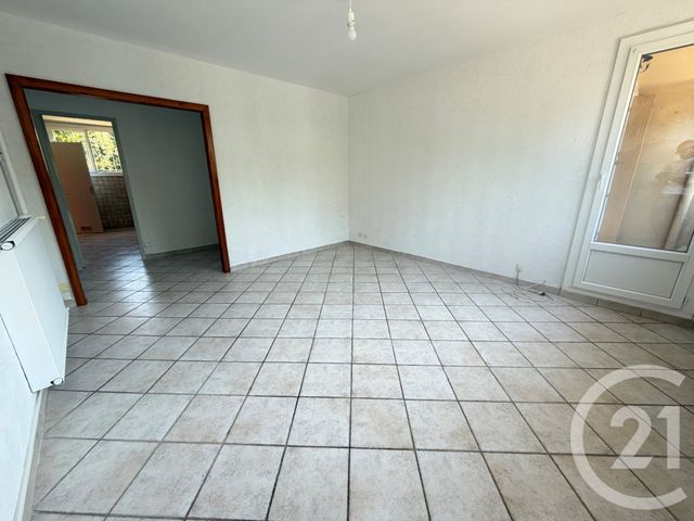 Appartement T3 &agrave; louer - 3 pi&egrave;ces - 62,03 m2 - Marseille - 13014 - PROVENCE-ALPES-COTE-D-AZUR