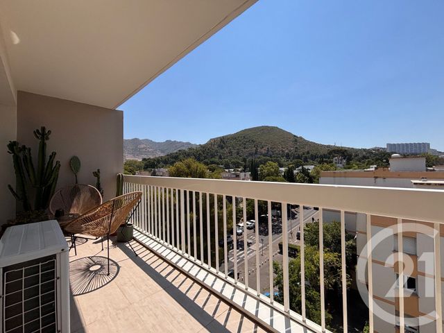 Appartement &agrave; louer - 2 pi&egrave;ces - 49,80 m2 - Marseille - 13009 - PROVENCE-ALPES-COTE-D-AZUR
