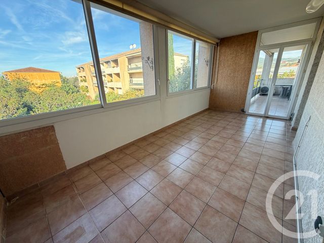 Appartement T4 &agrave; louer - 4 pi&egrave;ces - 87,19 m2 - Marseille - 13013 - PROVENCE-ALPES-COTE-D-AZUR