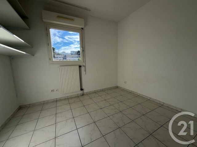 Appartement T4 &agrave; louer - 4 pi&egrave;ces - 87,19 m2 - Marseille - 13013 - PROVENCE-ALPES-COTE-D-AZUR
