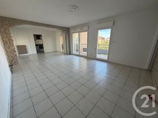 Appartement T4 &agrave; louer - 4 pi&egrave;ces - 87,19 m2 - Marseille - 13013 - PROVENCE-ALPES-COTE-D-AZUR
