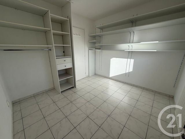 Appartement T4 &agrave; louer - 4 pi&egrave;ces - 87,19 m2 - Marseille - 13013 - PROVENCE-ALPES-COTE-D-AZUR