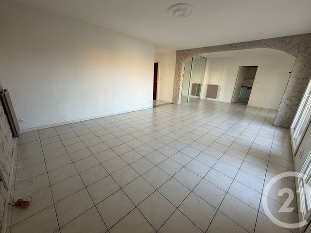 Appartement T4 &agrave; louer - 4 pi&egrave;ces - 87,19 m2 - Marseille - 13013 - PROVENCE-ALPES-COTE-D-AZUR