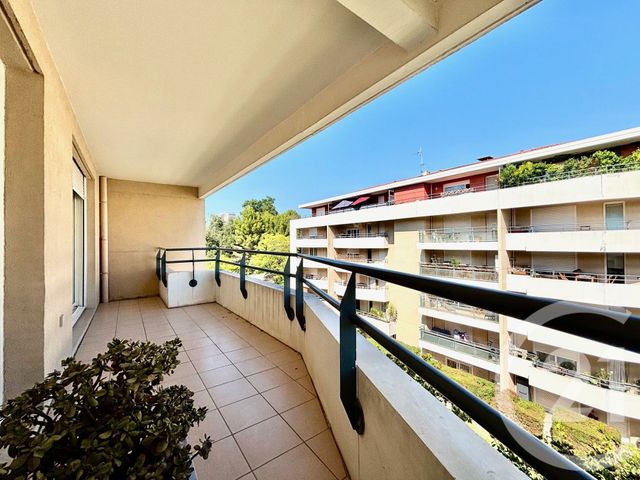 Appartement T2 &agrave; louer - 2 pi&egrave;ces - 47,83 m2 - Marseille - 13009 - PROVENCE-ALPES-COTE-D-AZUR