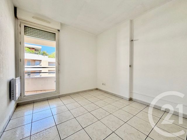 Appartement T2 &agrave; louer - 2 pi&egrave;ces - 47,83 m2 - Marseille - 13009 - PROVENCE-ALPES-COTE-D-AZUR