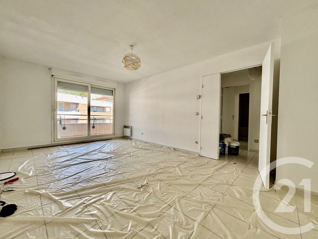 Appartement T2 &agrave; louer - 2 pi&egrave;ces - 47,83 m2 - Marseille - 13009 - PROVENCE-ALPES-COTE-D-AZUR