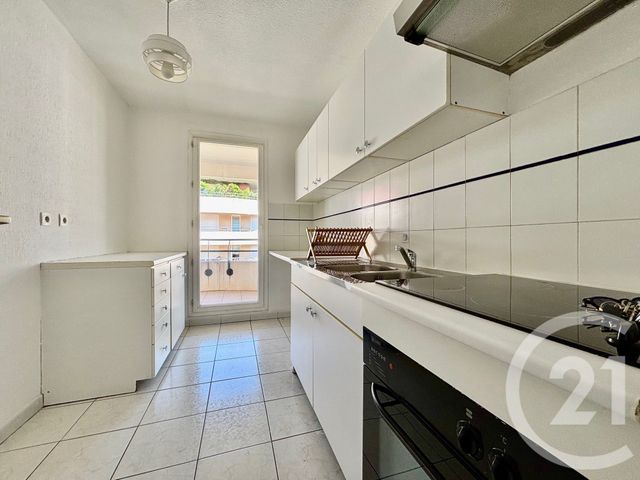 Appartement T2 &agrave; louer - 2 pi&egrave;ces - 47,83 m2 - Marseille - 13009 - PROVENCE-ALPES-COTE-D-AZUR