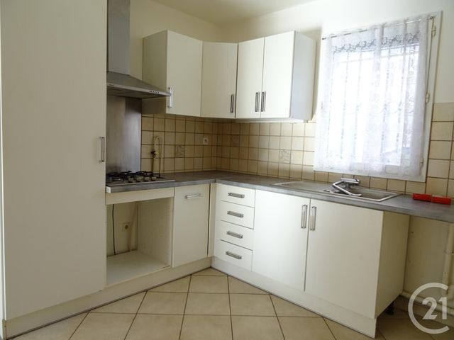 Maison &agrave; louer - 4 pi&egrave;ces - 84,29 m2 - Marseille - 13013 - PROVENCE-ALPES-COTE-D-AZUR