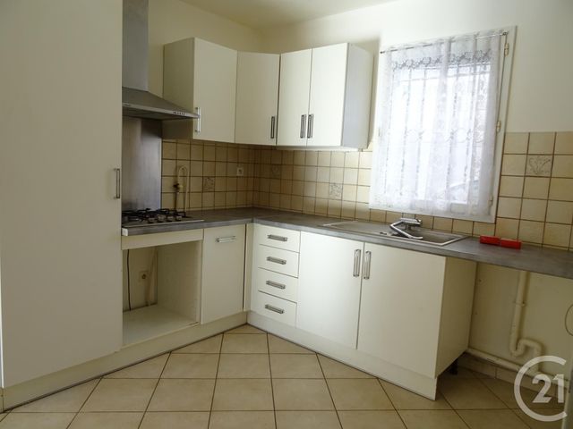 Maison &agrave; louer - 4 pi&egrave;ces - 84,29 m2 - Marseille - 13013 - PROVENCE-ALPES-COTE-D-AZUR