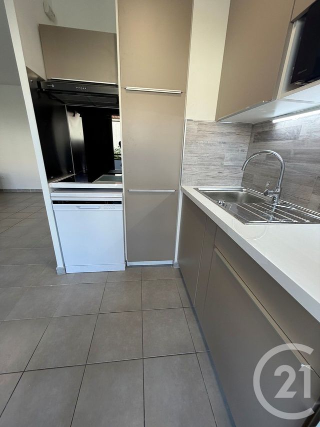 Appartement T2 &agrave; louer - 2 pi&egrave;ces - 42,72 m2 - Marseille - 13012 - PROVENCE-ALPES-COTE-D-AZUR