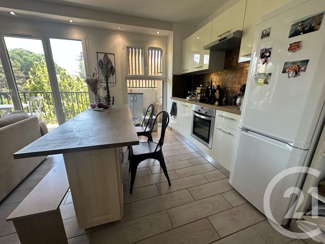 Appartement T2 &agrave; louer - 2 pi&egrave;ces - 43,26 m2 - Marseille - 13013 - PROVENCE-ALPES-COTE-D-AZUR