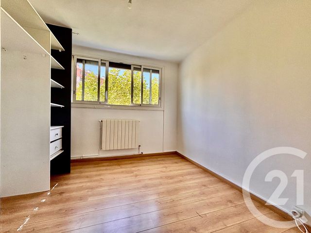 Appartement T5 &agrave; louer - 5 pi&egrave;ces - 92,29 m2 - Marseille - 13013 - PROVENCE-ALPES-COTE-D-AZUR