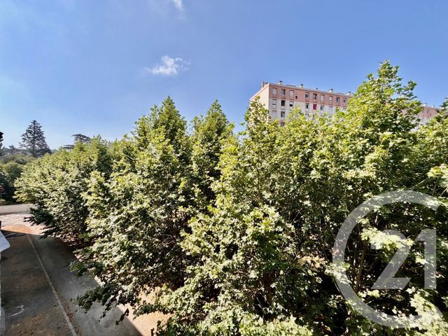 Appartement T5 &agrave; louer - 5 pi&egrave;ces - 92,29 m2 - Marseille - 13013 - PROVENCE-ALPES-COTE-D-AZUR