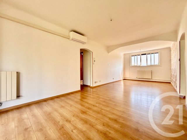 Appartement T5 &agrave; louer - 5 pi&egrave;ces - 92,29 m2 - Marseille - 13013 - PROVENCE-ALPES-COTE-D-AZUR