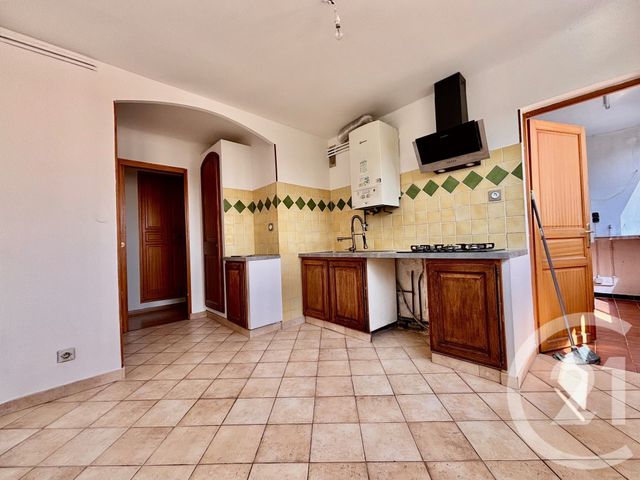 Appartement T5 &agrave; louer - 5 pi&egrave;ces - 92,29 m2 - Marseille - 13013 - PROVENCE-ALPES-COTE-D-AZUR