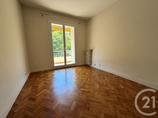 Appartement T3 &agrave; louer - 3 pi&egrave;ces - 88,63 m2 - Marseille - 13008 - PROVENCE-ALPES-COTE-D-AZUR