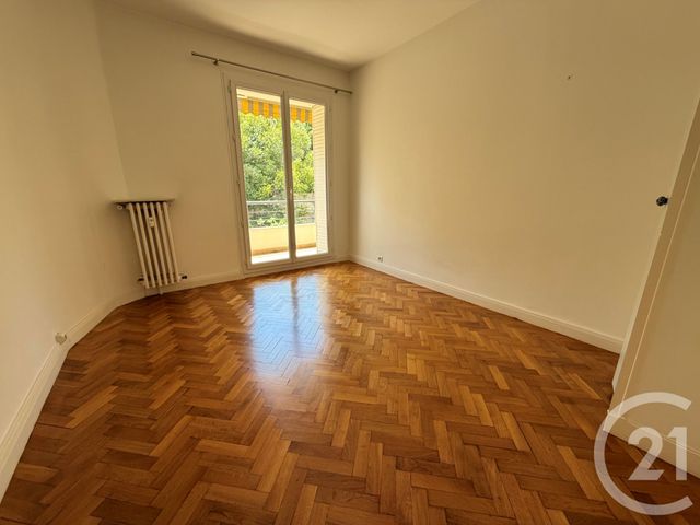Appartement T3 &agrave; louer - 3 pi&egrave;ces - 88,63 m2 - Marseille - 13008 - PROVENCE-ALPES-COTE-D-AZUR