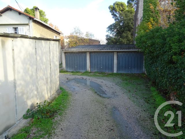 Parking &agrave; louer - 15 m2 - Marseille - 13013 - PROVENCE-ALPES-COTE-D-AZUR
