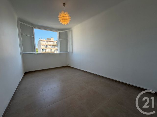 Appartement T3 &agrave; louer - 3 pi&egrave;ces - 57,25 m2 - Marseille - 13013 - PROVENCE-ALPES-COTE-D-AZUR