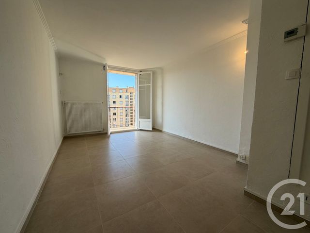Appartement T3 &agrave; louer - 3 pi&egrave;ces - 57,25 m2 - Marseille - 13013 - PROVENCE-ALPES-COTE-D-AZUR