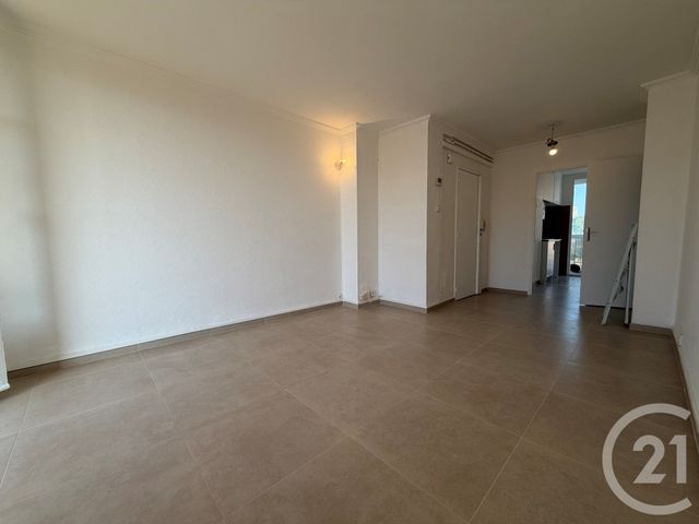 Appartement T3 &agrave; louer - 3 pi&egrave;ces - 57,25 m2 - Marseille - 13013 - PROVENCE-ALPES-COTE-D-AZUR
