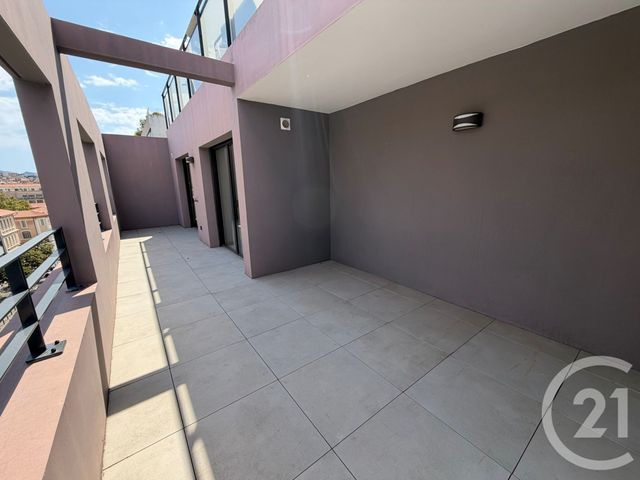 Appartement T3 &agrave; louer - 3 pi&egrave;ces - 71,47 m2 - Marseille - 13002 - PROVENCE-ALPES-COTE-D-AZUR