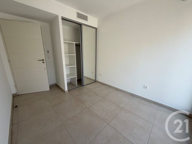 Appartement T3 &agrave; louer - 3 pi&egrave;ces - 71,47 m2 - Marseille - 13002 - PROVENCE-ALPES-COTE-D-AZUR